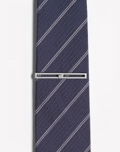 Figure of Eight Tiebar
