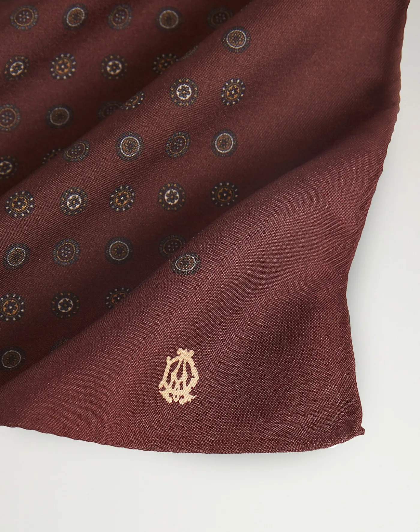 Silk Circular Neats Pocket Square