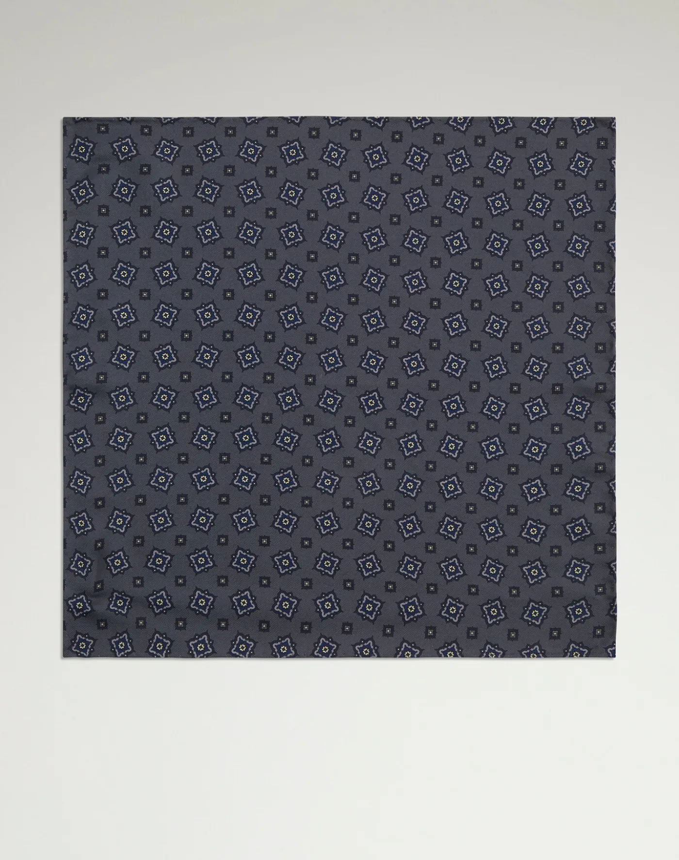 Silk Scattered Medallion Pocket Square